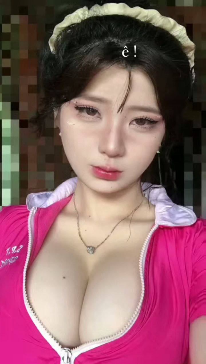 Cô ấy cầu xin tôi đừng xuất tinh vào bên trong cô ấy, nhưng tôi không thể không xuất tinh vào bên trong cô ấy trong lúc đạt cực khoái.
